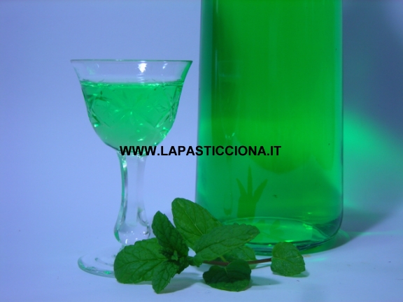 Liquore alla menta