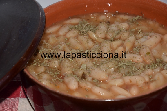 Fagioli all'uccelletto