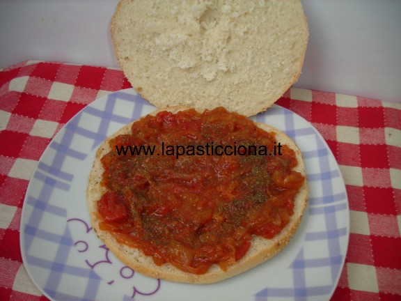 Muffuletta ( panini tondi) a sfincione 
