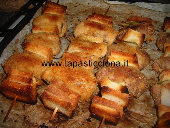 Involtini di carne e salsiccia alla Siciliana