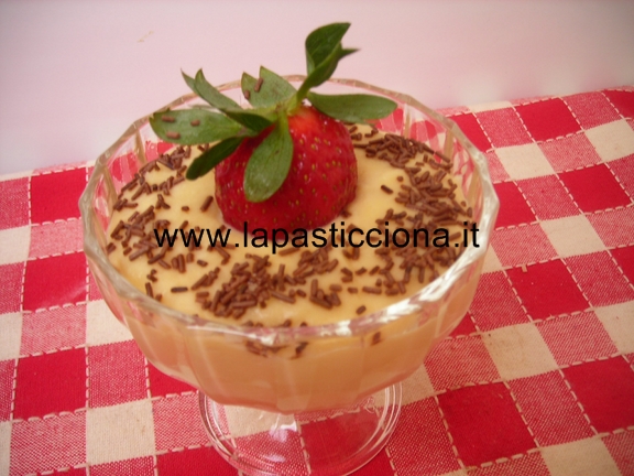 Crema pasticcera in coppa