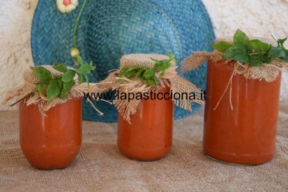 Conserva salsa di pomodori