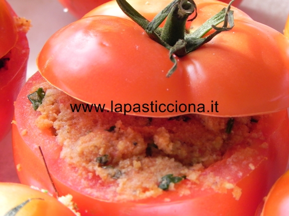 Pomodori ripieni al forno