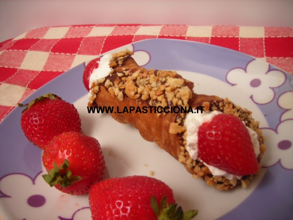 Cannolo con panna