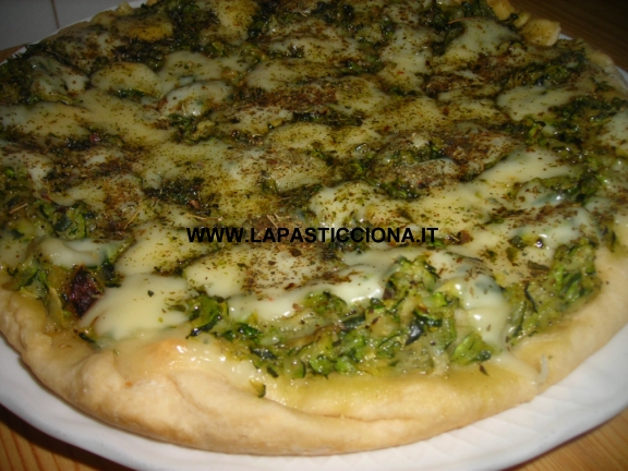 Pizza bianca con zucchine