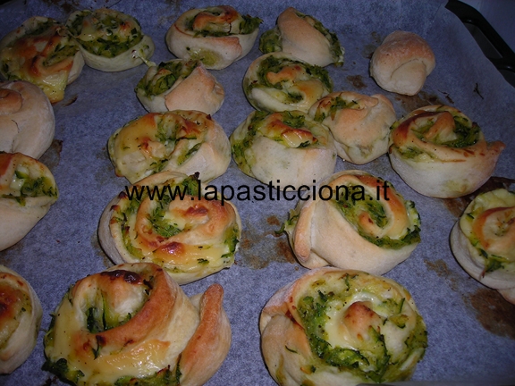 Rosette con zucchine e mozzarella