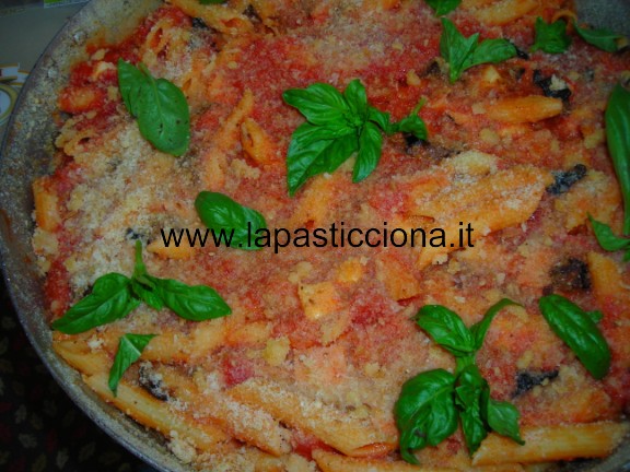 Timballo di penne rigate al forno