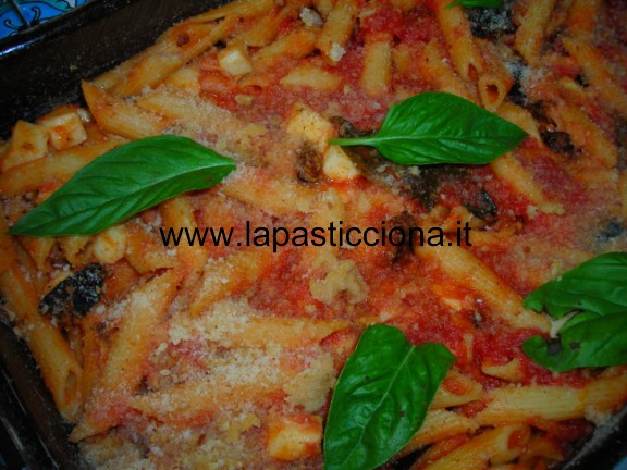 Timballo di penne rigate al forno