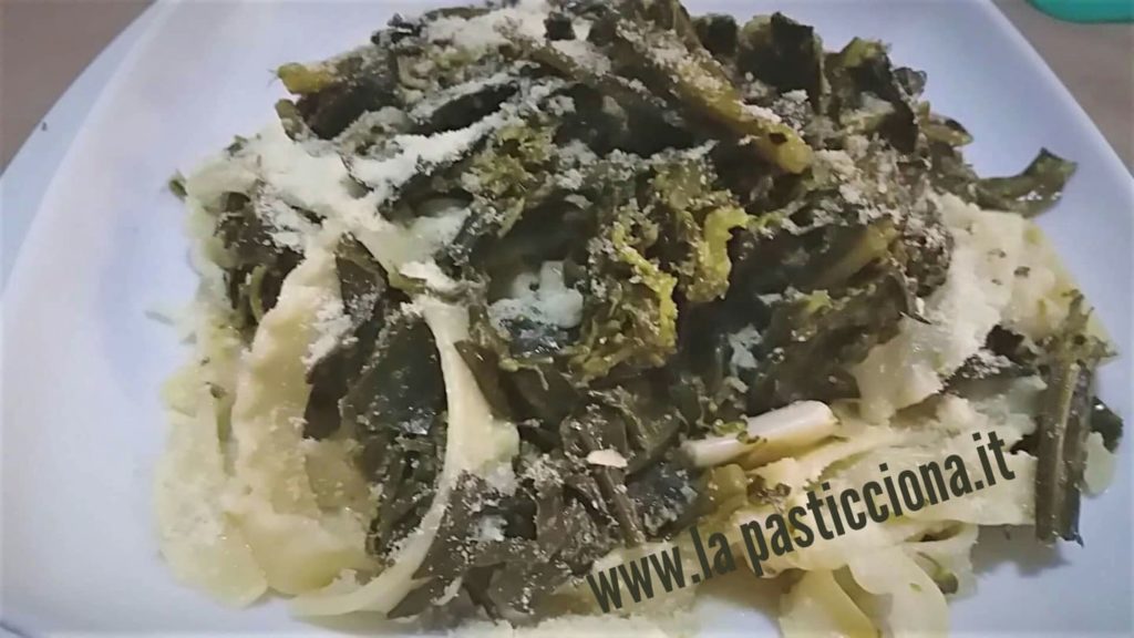 Pasta con gli sparacelli (broccoletti) in bianco