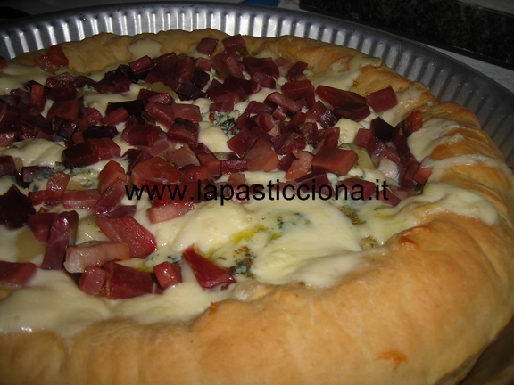 Pizza gorgonzola e speck