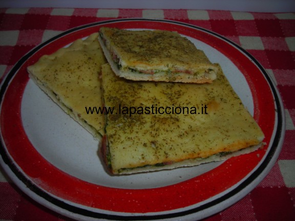 Focaccia farcita 