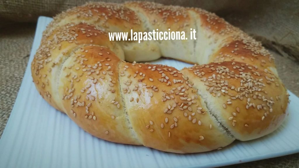 Treccia di pan brioche