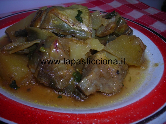 Carciofi e patate a spezzatino