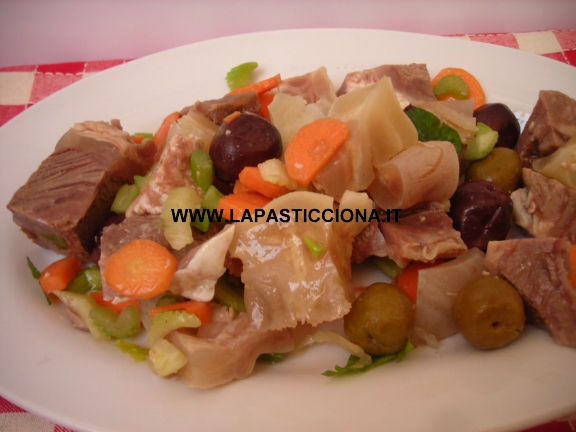 Carcagnola (lesso misto in insalata)