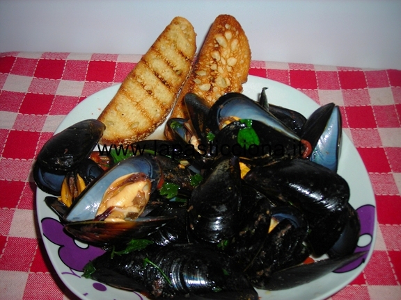 Zuppa di cozziche e arcelle (Zuppa di cozze e vongole)