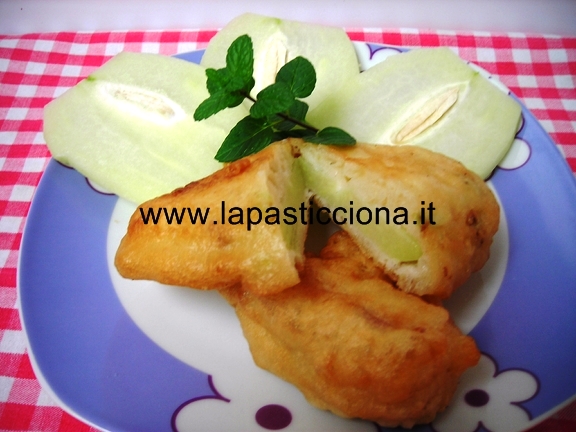 zucchina centenaria (chayote) in pastella