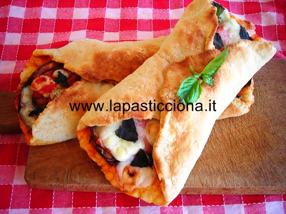 Cannolo di pizza