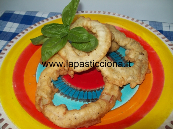 Anelli di cipolla in pastella