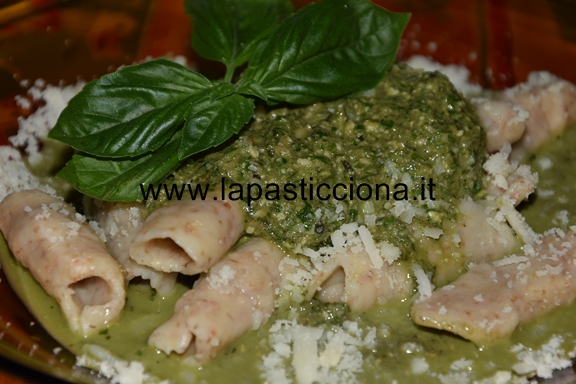 Busiati integrali al pesto di basilico