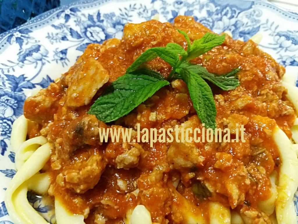 Busiate al ragù di tonno