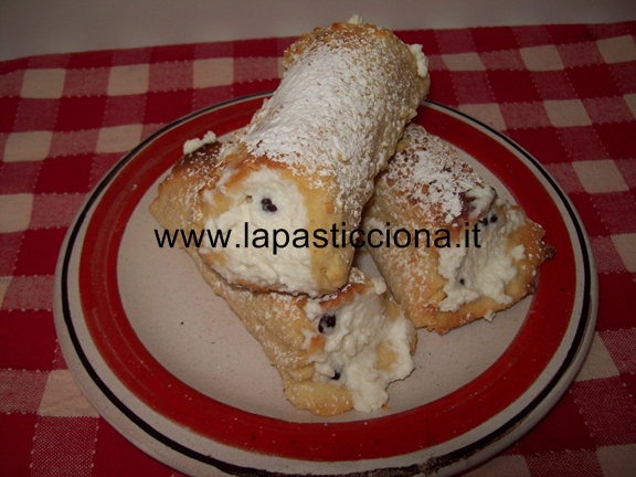 Cannolo al forno con ricotta 