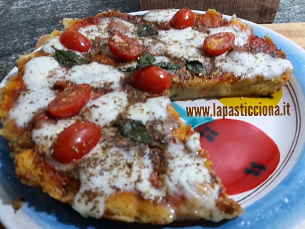 Pizza di pane raffermo