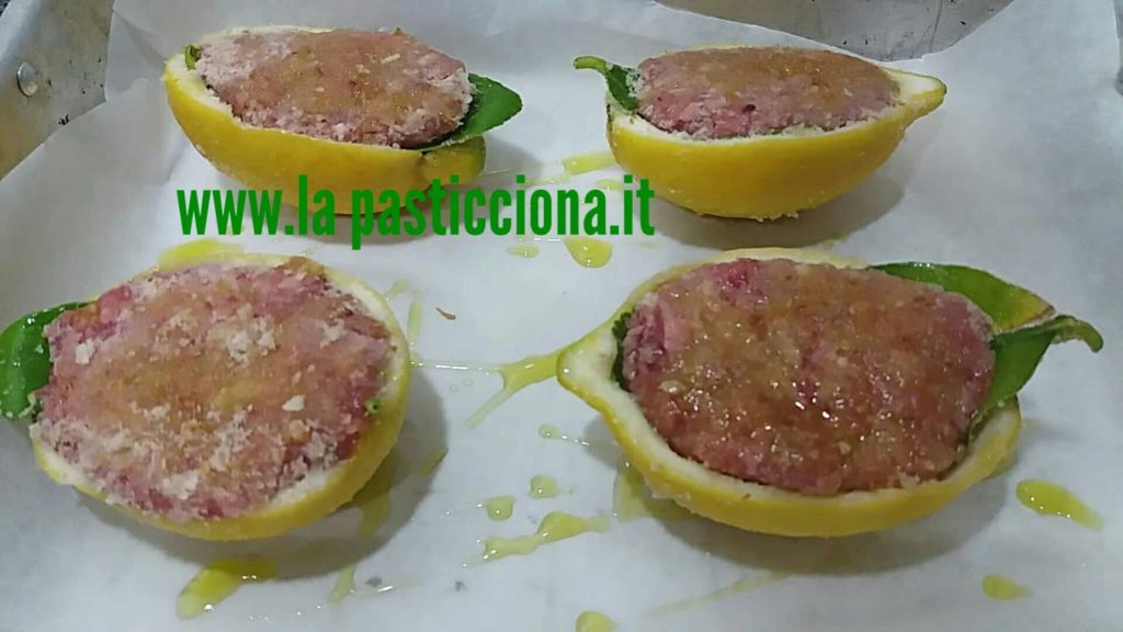 Limoni farciti con carne tritata