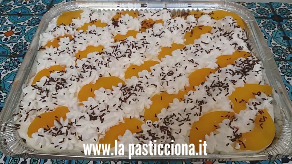 Tiramisù alle pesche senza uova