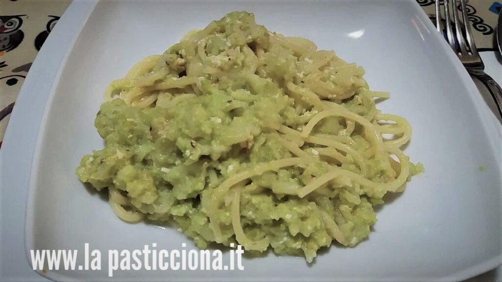 "Pasta con broccolo (cavolfiore) in bianco