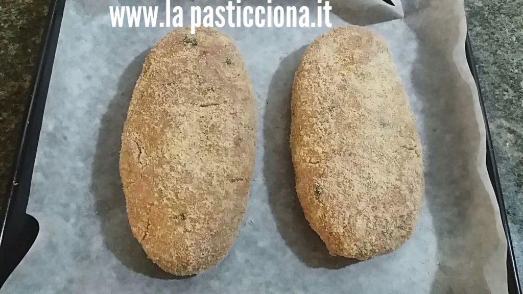 Calzoni di carne tritata al forno