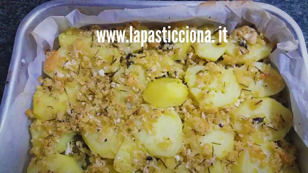 Sformato di patate e carciofi al forno