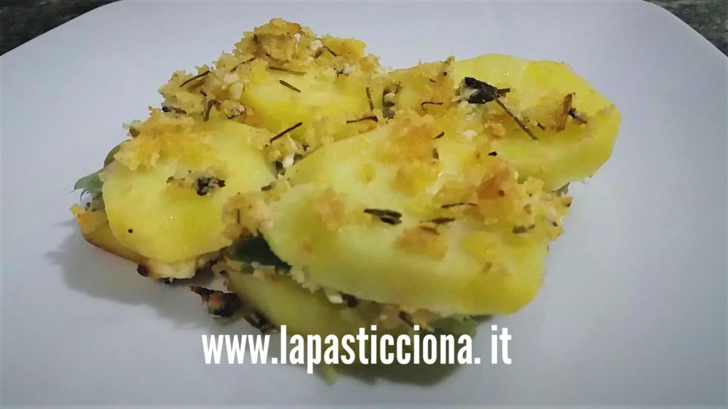 Sformato di patate e carciofi al forno